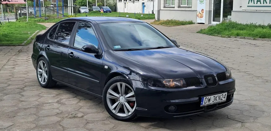 śląskie Seat Toledo cena 8200 przebieg: 222000, rok produkcji 2003 z Wrocław